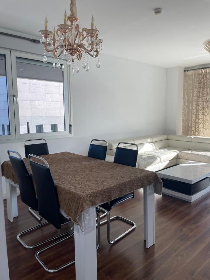 Fira De Barcelona City View Apartment With Garage Parking L'Hospitalet de Llobregat Buitenkant foto