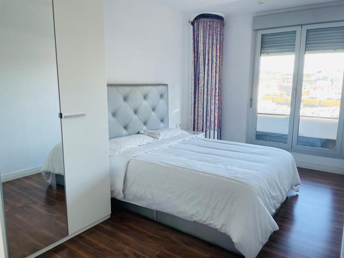 Fira De Barcelona City View Apartment With Garage Parking L'Hospitalet de Llobregat Buitenkant foto