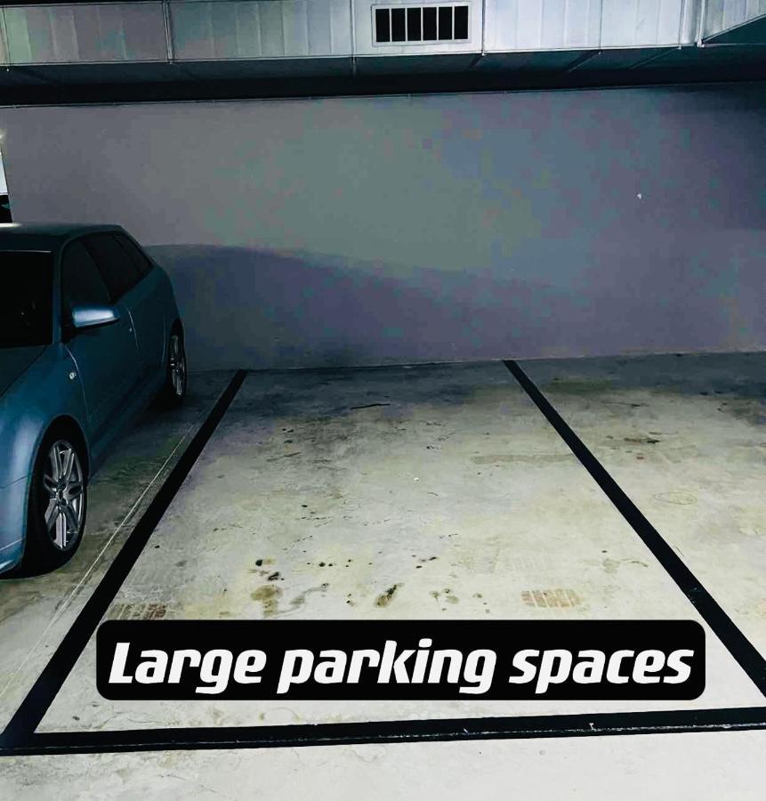 Fira De Barcelona City View Apartment With Garage Parking L'Hospitalet de Llobregat Buitenkant foto
