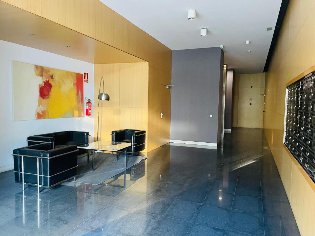Fira De Barcelona City View Apartment With Garage Parking L'Hospitalet de Llobregat Buitenkant foto