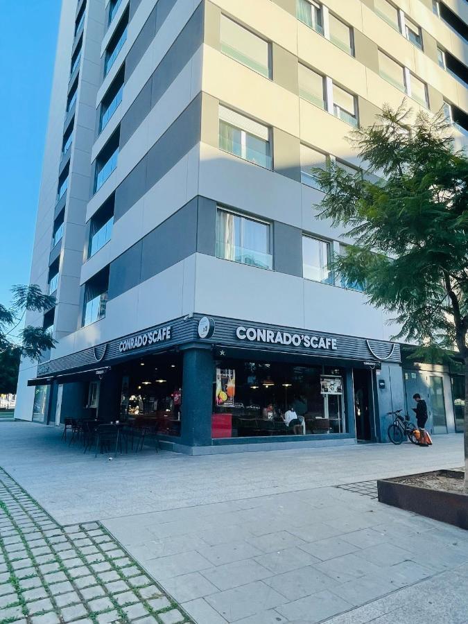 Fira De Barcelona City View Apartment With Garage Parking L'Hospitalet de Llobregat Buitenkant foto