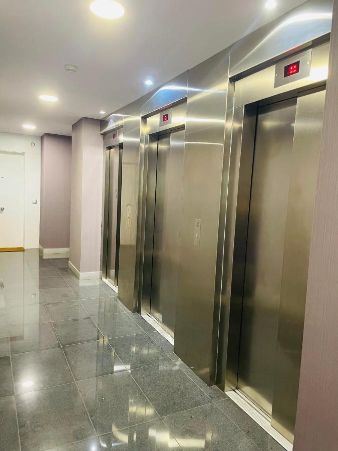 Fira De Barcelona City View Apartment With Garage Parking L'Hospitalet de Llobregat Buitenkant foto